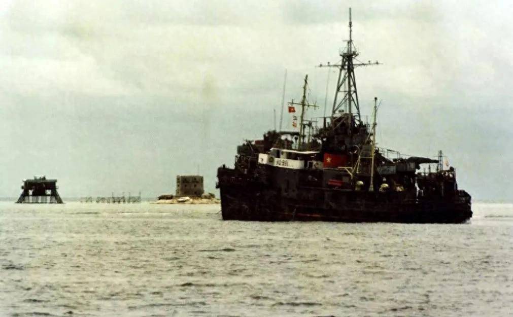 霍恩vs林茨
_外交部严正声明霍恩vs林茨
，将采取必要措施，解放军是否第三次对越采取行动？